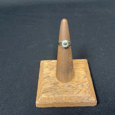 14K White Gold Emerald Ring