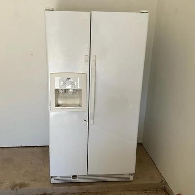 Estate Refrigerator / Freezer