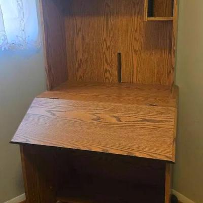 Space Saving Laminate Desk On Casters 