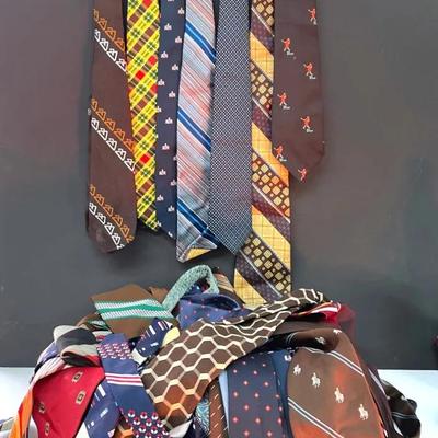 33 Vintage Ties