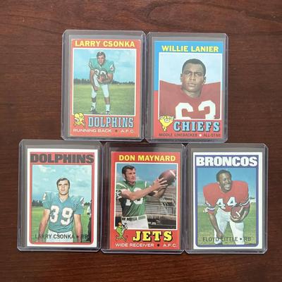 1971/1972 Football Cards. Larry Csonka, Don Maynard, Floyd Little & Willie Lanier
