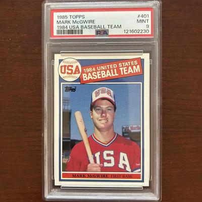 1985 Topps Baseball Card. Mark McGwire Rookie Card. PSA 9. Card #401