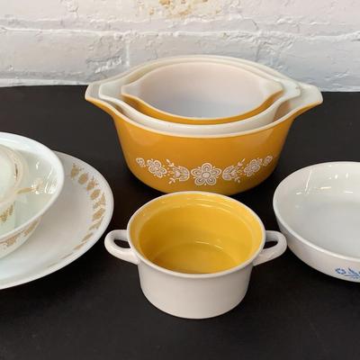 Vintage Pyrex, Corelle And Corning Ware