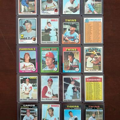 1970s Topps Baseball Cards. Tom Seaver, Bob Gibson, Willie McCovey, Harmon Killebrew, and More