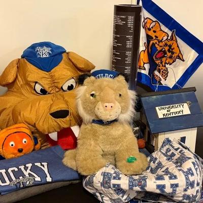 Even More UK Collectibles With Vintage Plush, Car Flag, License Plates, Posters (5) and More