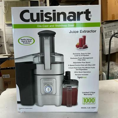NIB Cuisinart Stainless Steel Juice Extractor