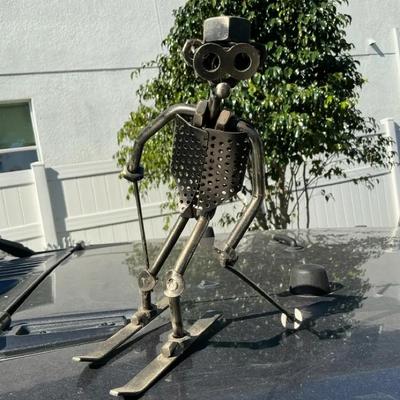 Shooshing Down The Slopes Metal Skier