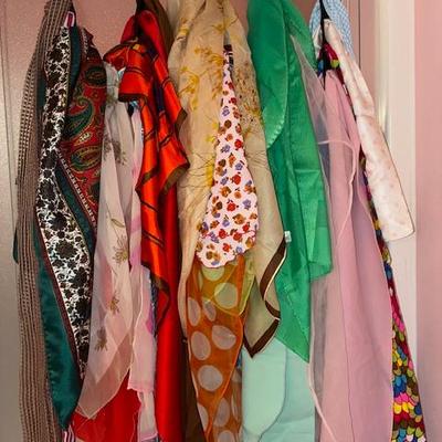 Sale Photo Thumbnail #272