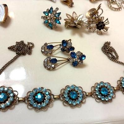 Sale Photo Thumbnail #447