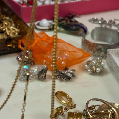 Sale Photo Thumbnail #437