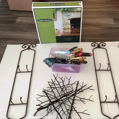 Outdoor Plant Holders, Ornament Tree & Garden Tools For Gardening