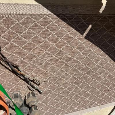 OUTDOOR RUGS