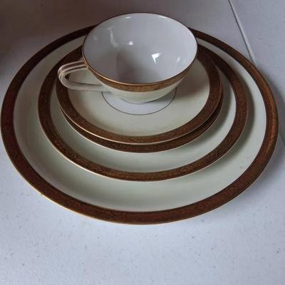 NORITAKE CHINA MADE IN JAPAN