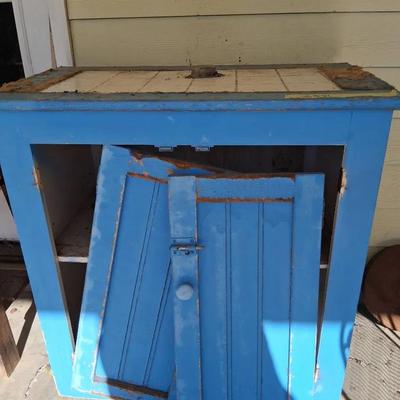FIXER UPPER CABINET