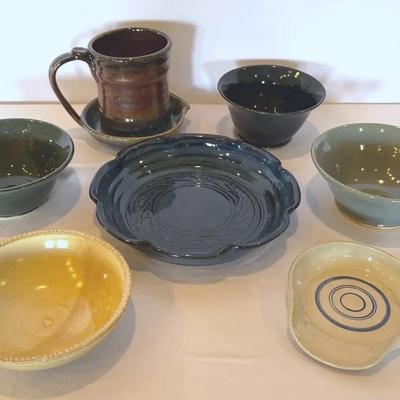 Collection Of Blue And Cream Hues Pottery, Including A Pottery Bacon Cooker