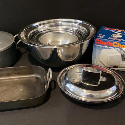 All Clad Pan, Magnalite Pot And Rectangle Pan, Set Of Mix Bowls And Chef’s Choice Sharpening Station