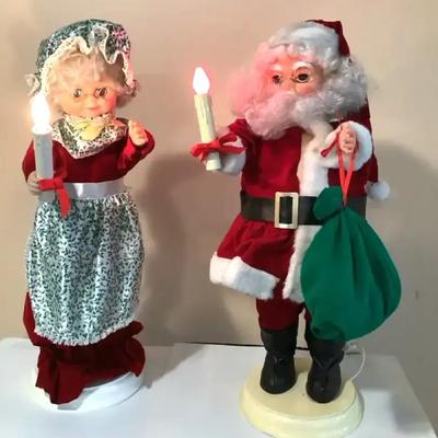 Animated Mr. & Mrs. Claus Light-Up Figures – Holiday Electric Display (1980s–1990s)