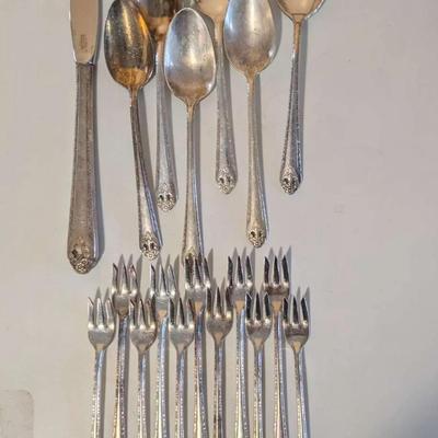 Holmes & Edwards “Lovely Lady” Silverplate Flatware (1937 Pattern)
