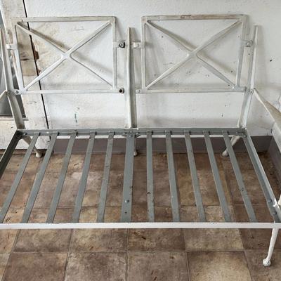 Vintage Metal Patio Loveseat Frame – Mid-Century Outdoor Bench Base
