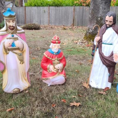 Vintage Illuminated Nativity Blow Mold Set – Holy Family & Three Wise Men (6 Pieces) 3 Feet Tall 
