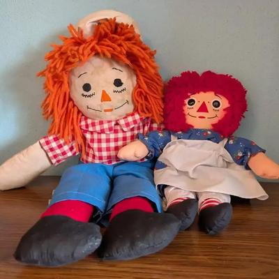 Vintage Raggedy Ann & Andy Cloth Dolls (Set of 2) — Classic Handmade Style

