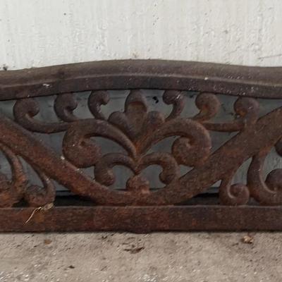 Cast Iron Architectural Panel – Ornate Scroll Design (Early 20th Century)