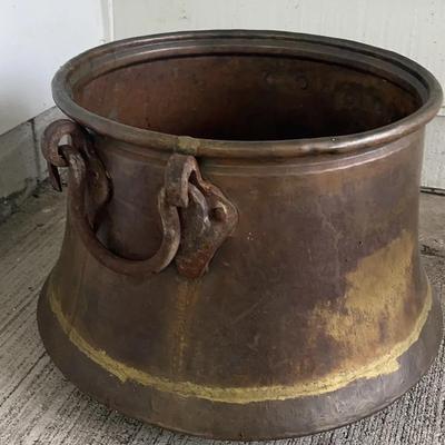 Copper Cauldron with Iron Handles – Hand-Forged Riveted Pot (19th–Early 20th Century)