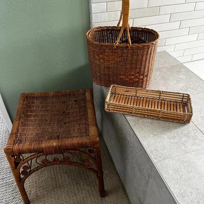 Wicker Home Accent Trio – Stool, Basket & Tray