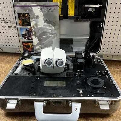 GIA Gem Instruments Portable Gem Microscope with Case & Accessories