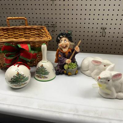 Lot Of Christmas Bows, Wrapping Paper And Holiday Decor