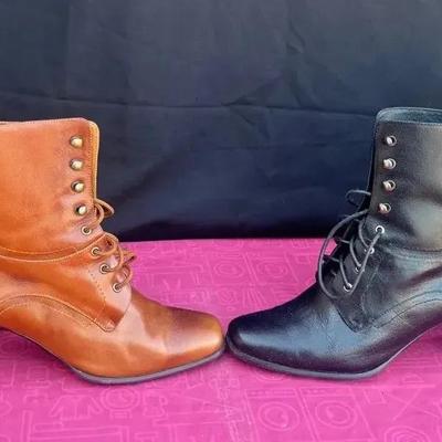 Vintage Beacon Reflections Gently Used Ankle Boots (Size 6.5)