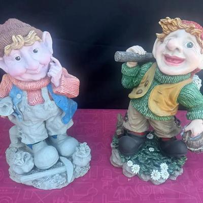 Elf's For The Yard Décor 