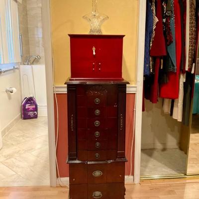 Sale Photo Thumbnail #104