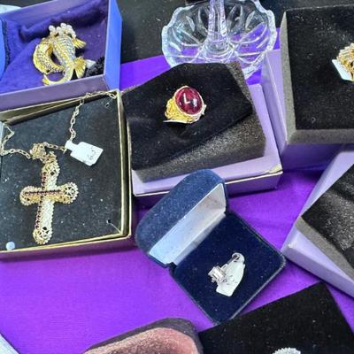 Sale Photo Thumbnail #194