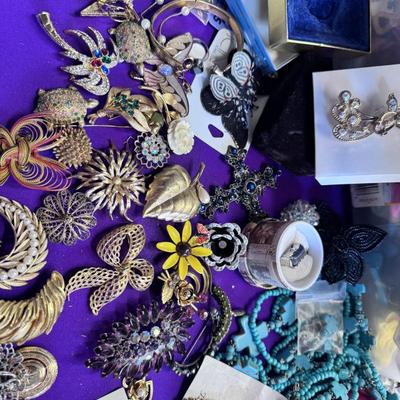 Sale Photo Thumbnail #199