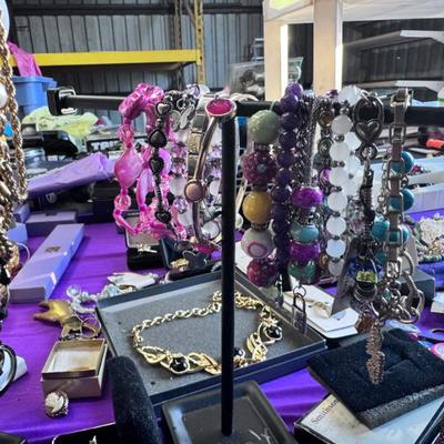 Sale Photo Thumbnail #208