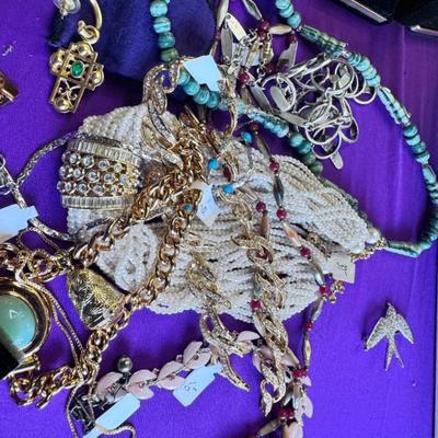 Sale Photo Thumbnail #191