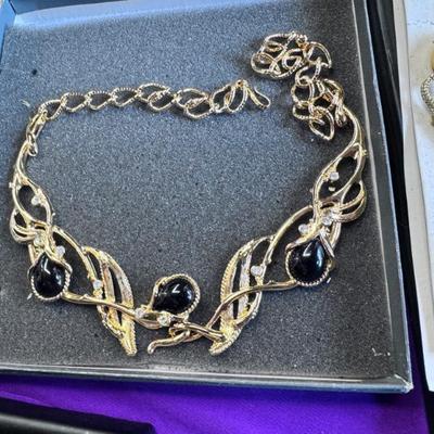 Sale Photo Thumbnail #195