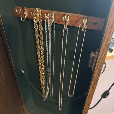 Sale Photo Thumbnail #206