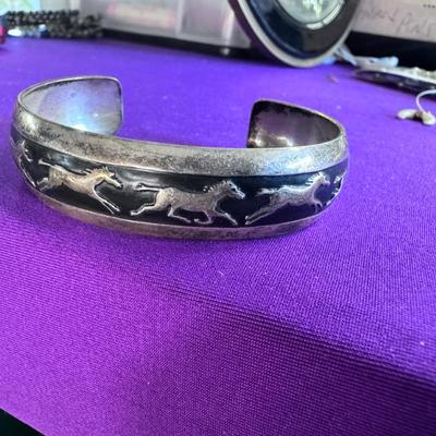 Sale Photo Thumbnail #196