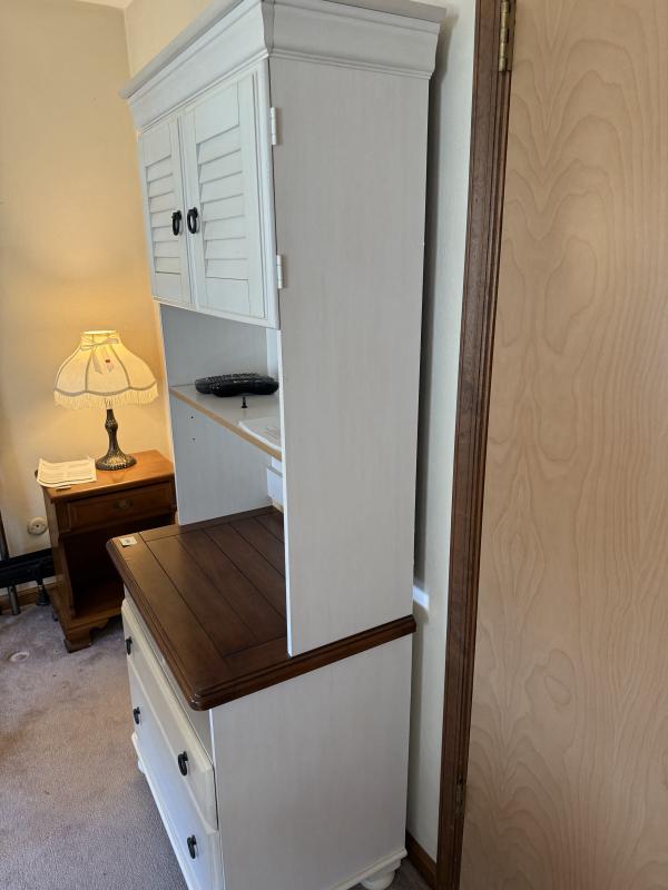 Sale Photo Thumbnail #204