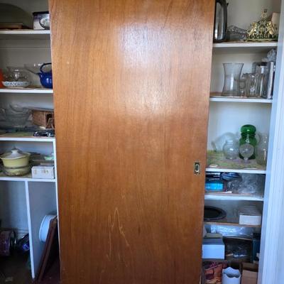 Sale Photo Thumbnail #64: Entertaining items