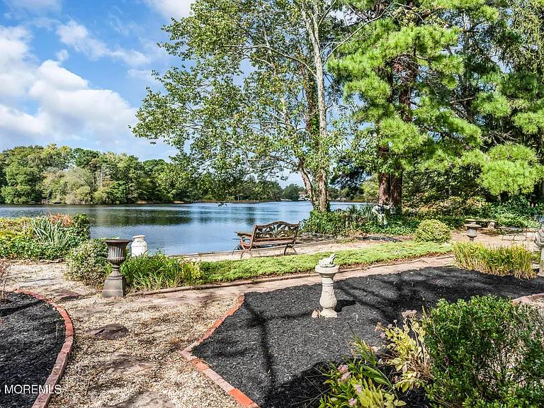 Sale Photo Thumbnail #29