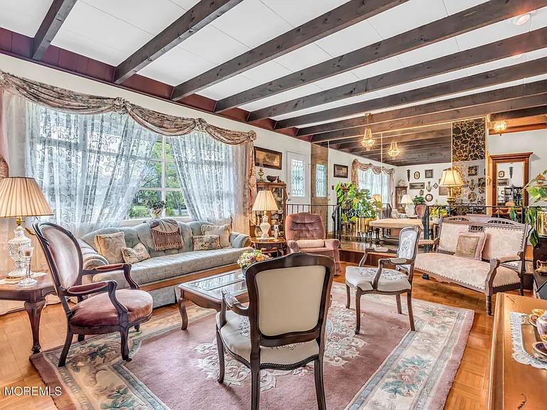 Sale Photo Thumbnail #6