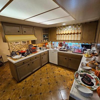 Sale Photo Thumbnail #193