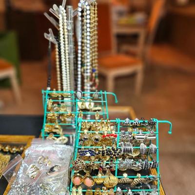 Sale Photo Thumbnail #14