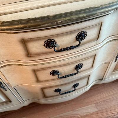 Sale Photo Thumbnail #9