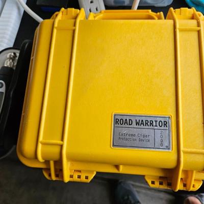 Sale Photo Thumbnail #37: Cigar Travel Humidor