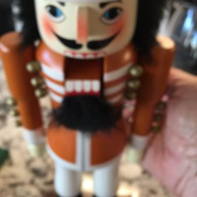 Sale Photo Thumbnail #194