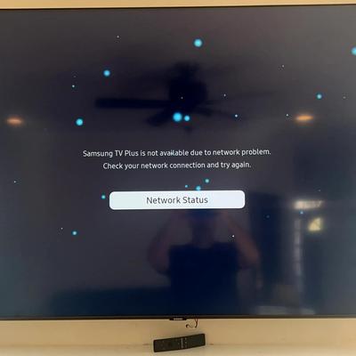 Samsung 65" QLED TV w/ Remote & Wall Mount – Model QN65Q70TAF